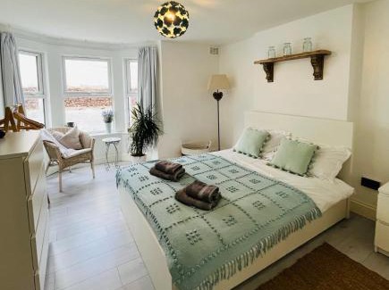 Streatham Apartment | Lavender Den