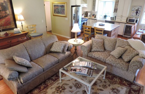 Boyes Hot Springs House | Lavender Hill Cottage – Ideal location for exploring wine country.