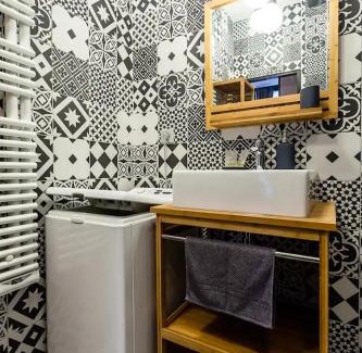 Quartier du Faubourg-Montmartre Apartment | Lavie Maison Montmartre Cozy Studio