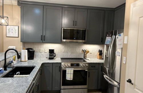 Gatlinburg Condo | Lavish Condo on the Parkway!