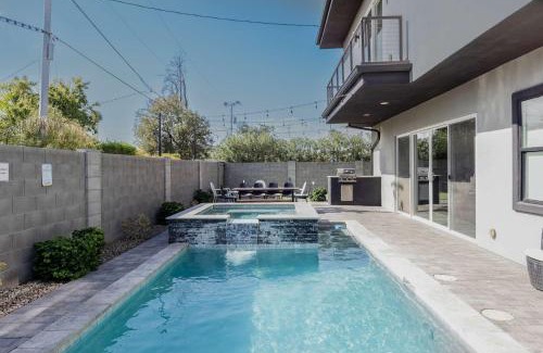 Southwest Village House | Lavish Luxuries in Old Town