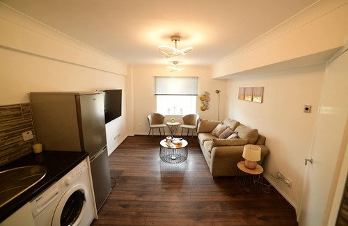 Govan Apartment | Lavish modern 1 bedroom Apt close to city centre