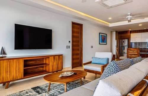 Mismaloya Condo | Lavish seaside escape with oceanfront views, amazing pool & pool spa