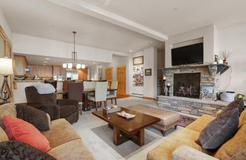 Kirkwood Apartment | Lavishness at Elevation – Timber Ridge 3 Bedroom condo