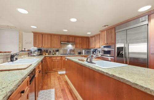 Kirkwood Apartment | Lavishness at Elevation – Timber Ridge 3 Bedroom condo