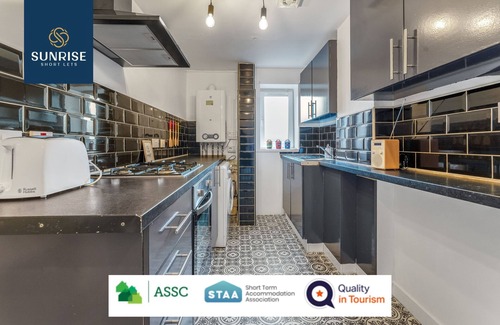 Dundee Apartment | LAW 2.0 - 3 Rooms, 5 Single Beds, 1 Bathroom
