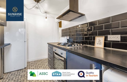 Dundee Apartment | LAW 2.0 - 3 Rooms, 5 Single Beds, 1 Bathroom