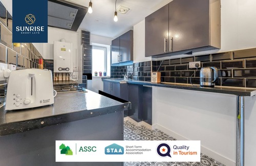 Dundee Apartment | LAW 2.0 - 3 Rooms, 5 Single Beds, 1 Bathroom