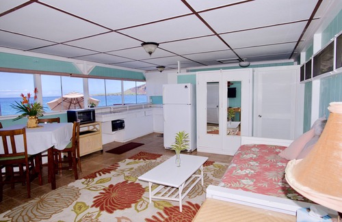 Honaunau-Napoopoo House | Lawai'a Sea Lodge Cottage - Ocean Front - Hosted - KAYAKS INCLUDED