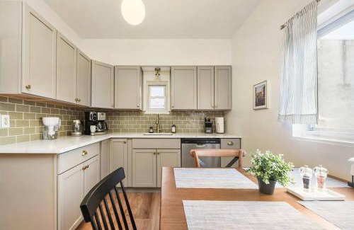 Lawrenceville Apartment | Lawrenceville Charm Free Park