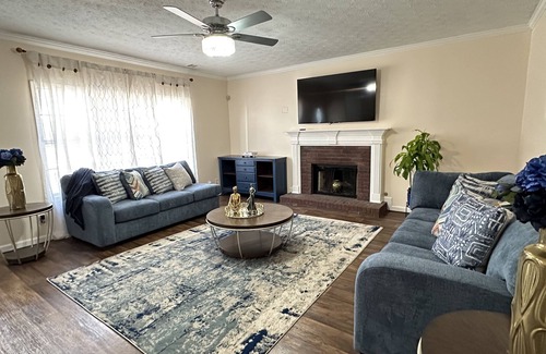 Lawrenceville House | Lawrenceville cozy home