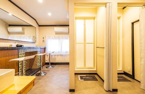 Nara House | Lax奈良 奈良観光に便利な和モダン古民家 最大12名 グループや家族旅行に最適