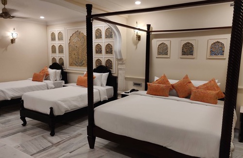 Sindhi Camp Hotel | Laxmi Palace Heritage Boutique Hotel