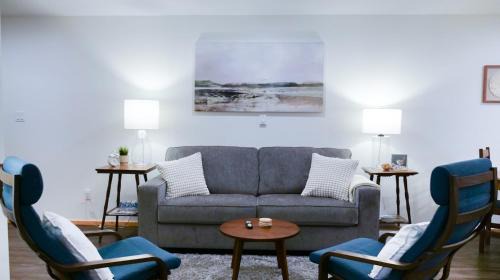 East Kootenay Apartment | Lay Back Lodge