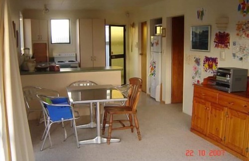 Waikanae House | LAYZDAYZ your home away from home