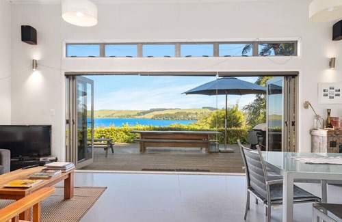 Tikitere House | Laze by the Lake - Lakefront Rotoiti Holiday Home