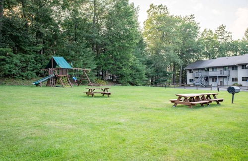 St Germain Condo | Lazy Bear Lodge on snow/UTV trails and lake