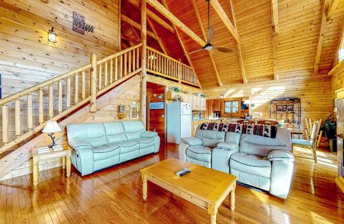 Gatlinburg - Pigeon Forge House | Lazy Bear Lodge