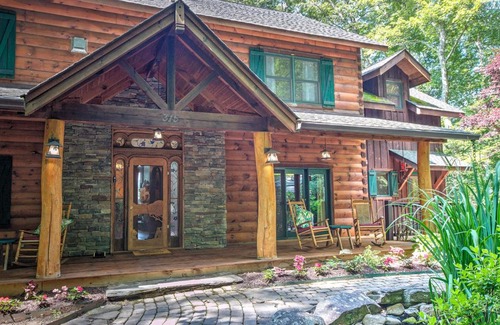 Boone Bed & Breakfast | Lazy Bear Lodge