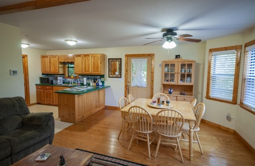 Blairsville Cabin | Lazy Daze 3 br with mountain views foosball and ping pong table. Pet Friendly