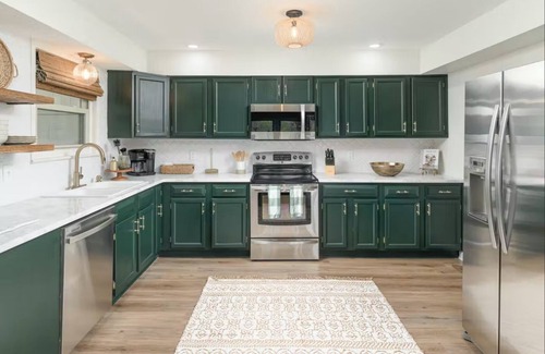 Soddy-Daisy House | Lazy Daze Lake House - A Beautiful Remodeled A-Frame Style Lake House!