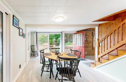 Alton Bay House | Lazy Loon Cottage