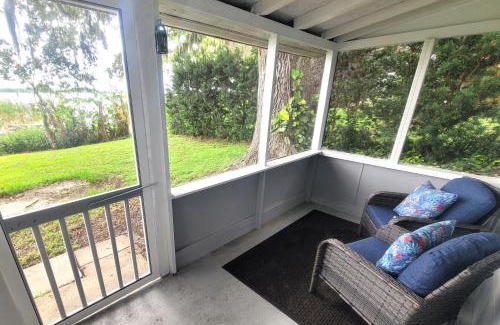 Leesburg Apartment | Lazy Oaks Resort Cottages