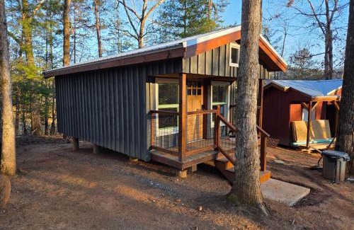 Robbinsville Apartment | Lazy T Cabins - Acadia