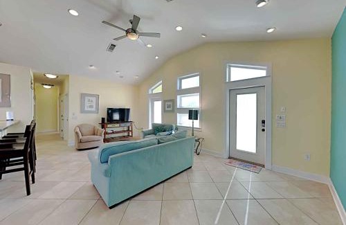Toilla Segunda House | Lazy Urchin Seaclusion