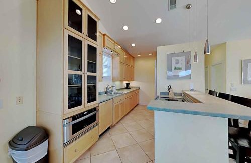 Toilla Segunda House | Lazy Urchin Seaclusion