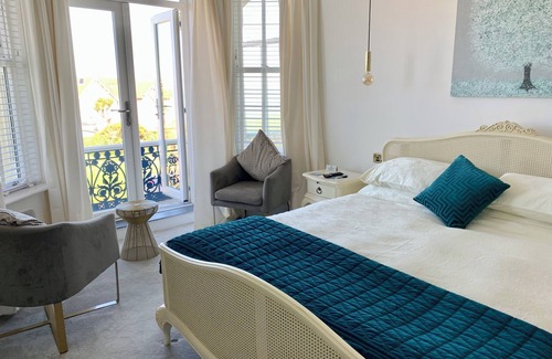 Newquay City Centre Hotel | Lazy Waves Boutique B&B