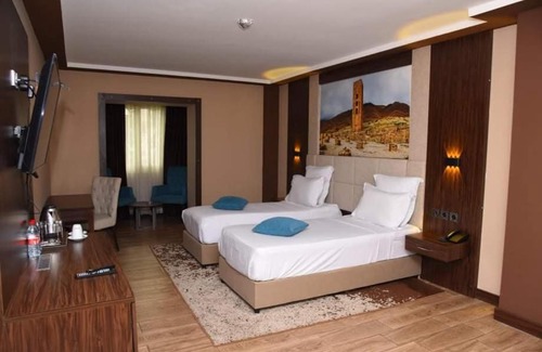 USTO Hotel | LB Suites Oran