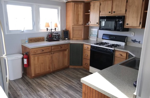 North Beach Haven House | LBI Paradise Bayfront! Bayview park and Ocean beach ! 2 blocks away!