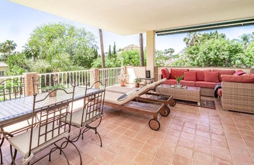 Marbella Apartment | LBP3- comfortable holiday home, golf valley