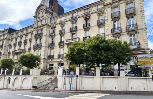 Chatel-Guyon Apartment | Le 130 - 1 chambre - Wifi - Proche Parc Thermal - 2 personnes