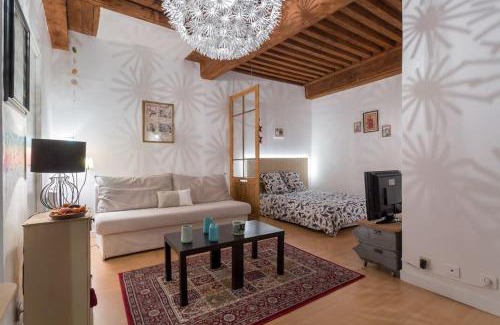 Terreaux - Bat d'argent Apartment | Le 27 L