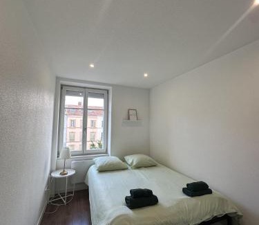 Mulhouse Apartment | # Le 3 # Joli appartement T3 Mulhouse centre, Neuf, calme et tout équipé