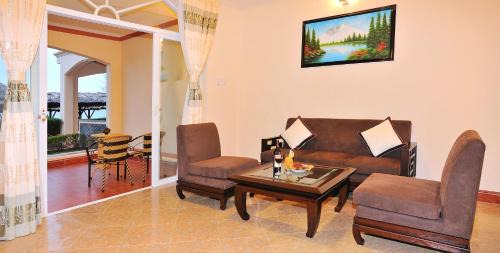 Central Mui Ne Beach Resort | Le Aqua Resort & Spa Phan Thiet - Swiss Village Resort & Spa