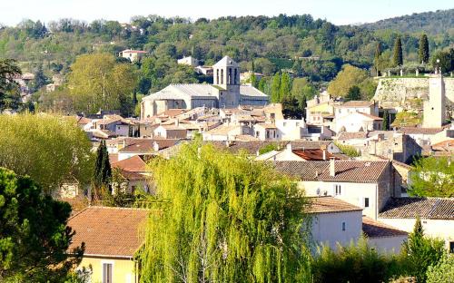 Malaucene House | Le Balcon De Roxane