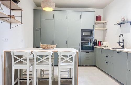 Granville Apartment | Le Balcon des Vents