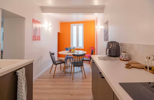 Castres Apartment | Le Baron - hyper center - air conditioning/closed garage/terrace