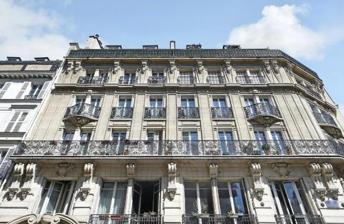 Quartier Sainte-Avoye Apartment | LE BEAU MARAIS - Luxury Apartments, AIR COND, LIFT
