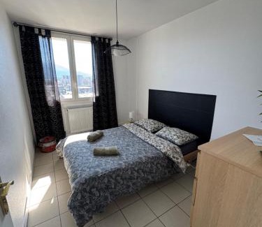 Secteur 3 Apartment | Le Beauvert parking gratuit