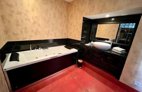 Saint-Martin-de-Re House | Le Belem - Room in the heart of St Martin de Ré