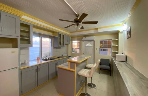 Laborie Apartment | LE BLANC HIDEAWAY- 3 MIN FROM THE BEACH