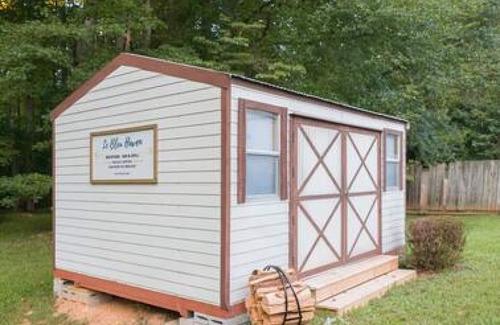 Garner House | Le Bleu Haven - Modernized Bungalow Charmer
