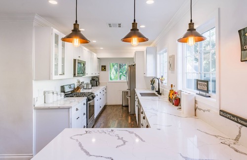 Canoga Park House | Le Bleu House - Newly Designed 3BR House w/POOL by Topanga
