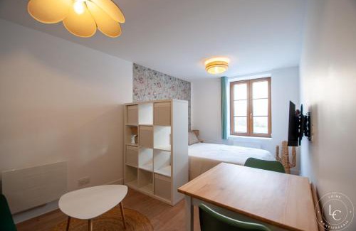 Courbouzon Apartment | Le Blois Apartment Modern comfort near the Loire castles