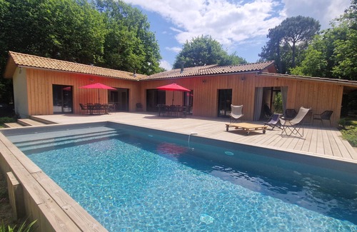 Grayan-Et-L'Hopital House | Le Bois de la Hutte - Piscine privée