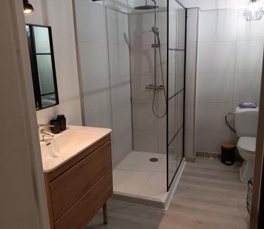 Chasseneuil-du-Poitou Apartment | Le Bon Séjour, studio à 2 pas du Futuroscope